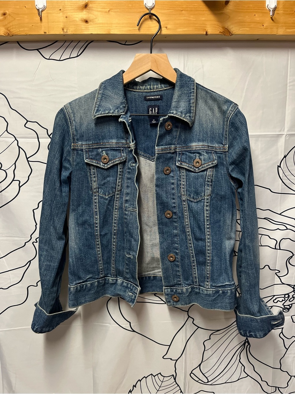 GAP Medium Blue Denim Jean Jacket (399) - Picture 2 of 14